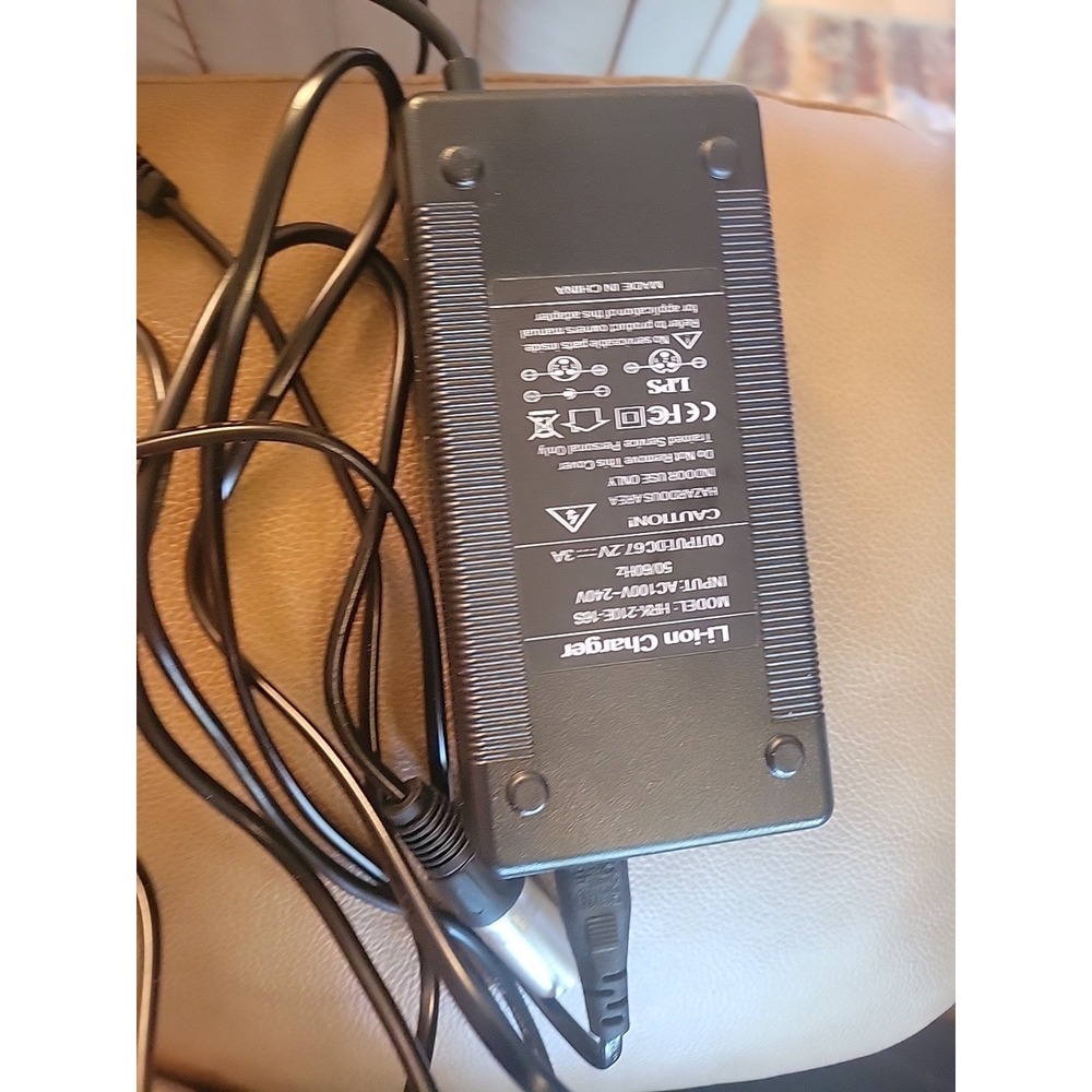 67.2V 3A 3-Pin Charger for 60 Volt CityCoco 1000W Fat Tire Hrk-210e-16s